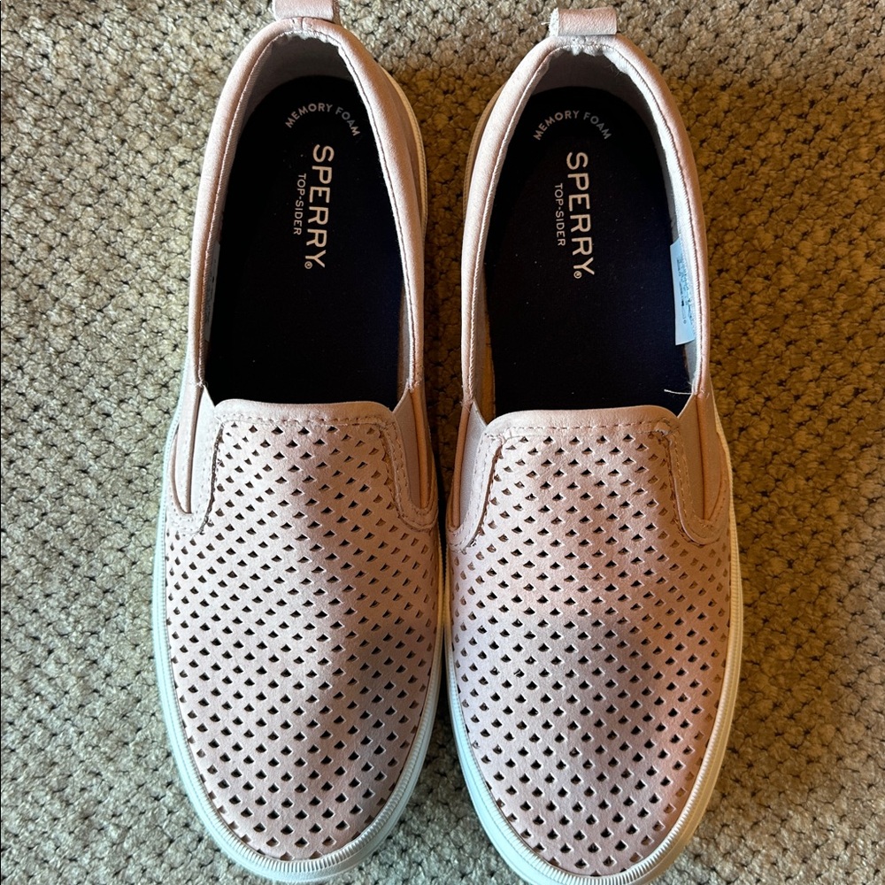 Sperry size 10 Light Pink Perforated Slip-Ons - Picture 3 of 5